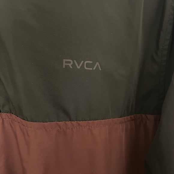 RVCA Men's Black, Maroon, and Olive Windbreaker Sz/XL - Picture 2 of 16